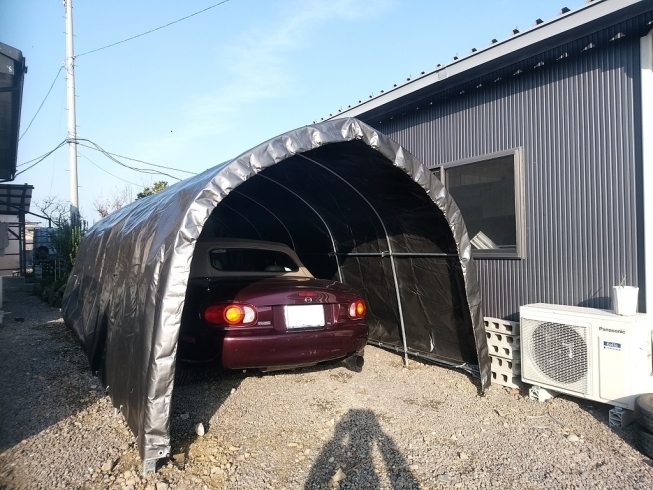テント車庫完成写真「テント車庫って意外にいいかも」
