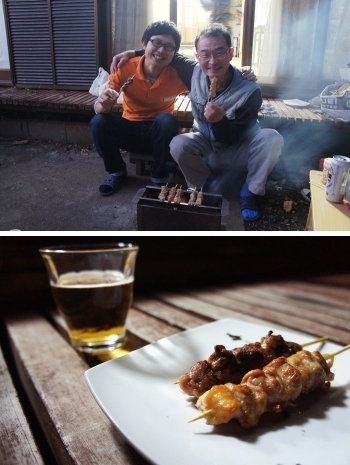 兎澤さんお手製の焼き鳥をいただきました！<br>奥に映っているビールは兎澤さんの分です。<br>木村は仕事中なので泣く泣くご遠慮しました。