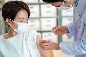 写真はイメージです。本文とは関係ありません。「今回接種されるファイザー社のワクチンは安全ですか？」