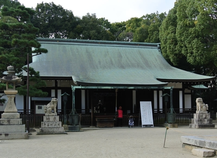 大阪府豊中市中桜塚1丁目2-18 にある、<br>原田神社は阪急宝塚本線岡町駅から東へ200m、徒歩2分です。<br>