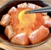 炙りサーモン丼✨ | Cafe＆Bar UMIラボのニュース | まいぷれ