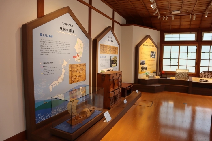 「【長井の歴史や産業の展示】に伺ってきました（旧長井小学校第一校舎）❕」