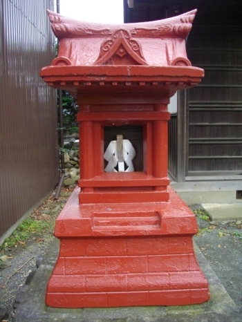 柏原白鬚神社境内の御嶽神社