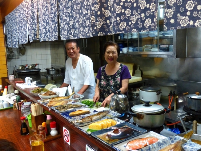 「有限会社 市場食堂花のや」釣り好き店主の釣った魚