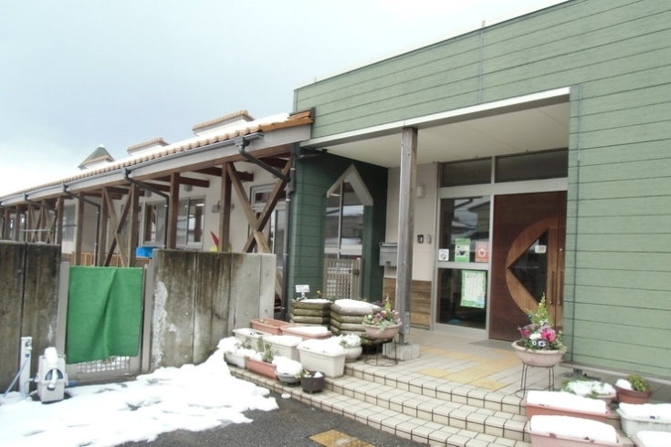「富山市立浜黒崎保育所」自然体験や社会体験を重視した保育を行っています。