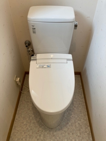新規の便器「トイレ入れ替え工事　〜快適な空間〜」