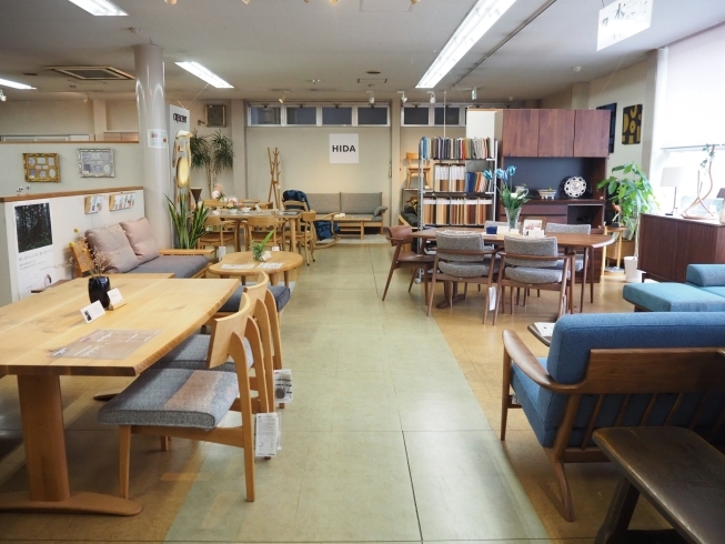 「飛騨産業の家具を取り扱う、神戸市西区伊川谷　家具のネクストです。」