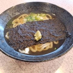 2月の限定うどんは「花巻うどん」です