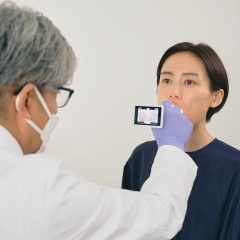 インフルエンザの判定結果がその場でわかり、検査による痛みも少ない！　日本初のAI新医療機器「nodoca（ノドカ）」を当院は近日導入予定です💡