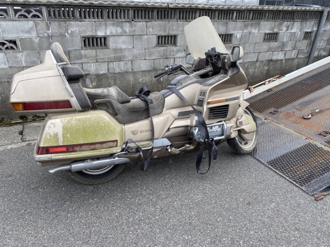 「長期放置されていた超大型バイクをレッカー車で無料回収しました@京都市右京区」