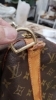 靴修理＞Louis Vuittonボストンバッグ ショルダーベルト取付部分