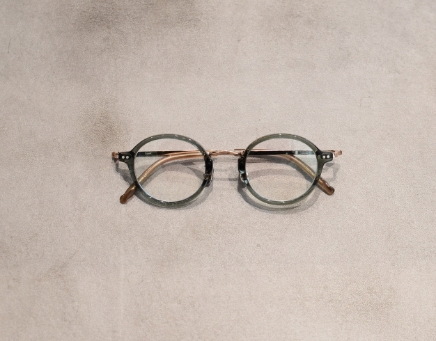 「【UKMK eyewear（ユーケーエムケーアイウェア）『Luck』】市川駅から徒歩３分　視能訓練士のメガネ屋 オオクシメガネ」