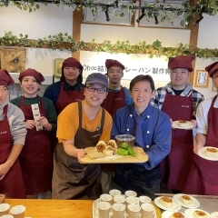 新作カレーパン発表会