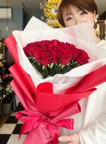 「大切な想いを赤バラにのせて贈りませんか？💐岡山市南区若葉町、コルティーレ、小さな花屋さん、花束、アレンジ、祝い、観葉植物、ドライフラワー　」