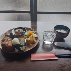 裾野でランチ＆カフェ　古民家風の建物でのんびりと