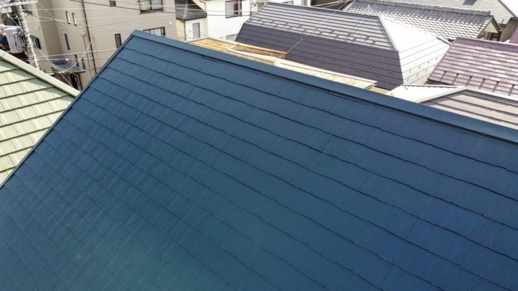屋根塗装工事完了後の全景写真です「市川市南行徳　屋根塗装工事が完了いたしました！～外壁塗装専門店のユウマペイント市川店～」