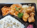 本日の日替わり🍱今日は豚キムチ&から揚げ弁当500円！