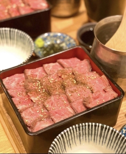 「やわらかお肉がたまらない🥩名物肉まぶし🍚」