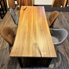 [道産材を使ったこだわりのテーブル]のご紹介。一枚板テーブル、無垢のテーブル、ダイニングテーブルのご紹介。札幌市清田区の家具の店、Ties interior。