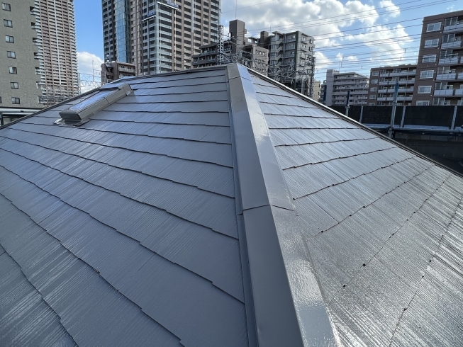 遮熱塗料による施工「屋根は外壁よりも紫外線によるダメージが多いです。塗装で屋根を守りませんか？」