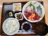 刺身盛り合わせ定食、小鉢3品付き 2000円 | しとろにえのニュース