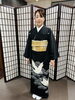 問屋町レンタル着物 新郎のお母様の黒留袖着付け──格式ある装いで