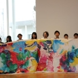 「言葉を越えて」世界の自閉症の子どもたちの作品展