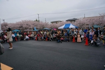 みんなで祝福します。