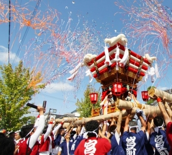 ふとん太鼓のお祭り風景<br>