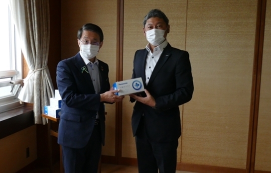 「鳥取県様にマスクを3000枚寄贈しました。」
