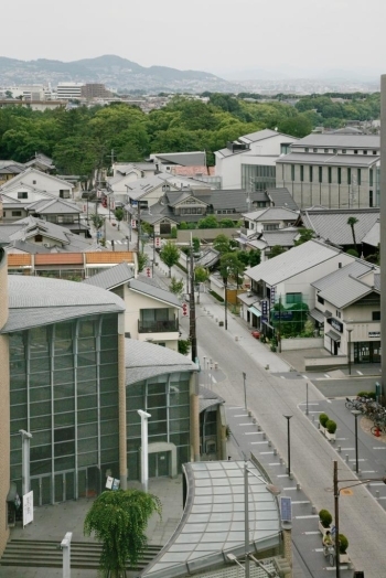 こちらが宮ノ前商店街です。