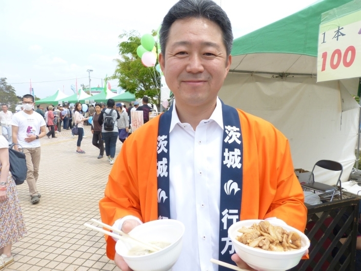 米豚丼と豚汁ですね！！