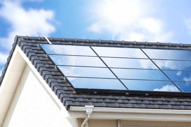 屋根設置太陽光発電、ガレージ、お庭もOK「家庭用自家消費型太陽光発電」