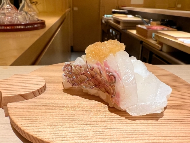 「千葉県産の金目鯛です【久屋大通・丸の内で寿司(鮨)と日本酒を味わう隠れ家。少人数会食や記念日にどうぞ】」