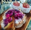 徳之島産ドラゴンフルーツタルト」 が今日からショーケースに