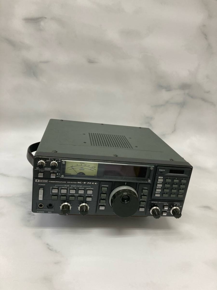 ICOM/アイコム COMMUNICATIONS RECEIVER IC-R7000 広帯域受信機(25MHz