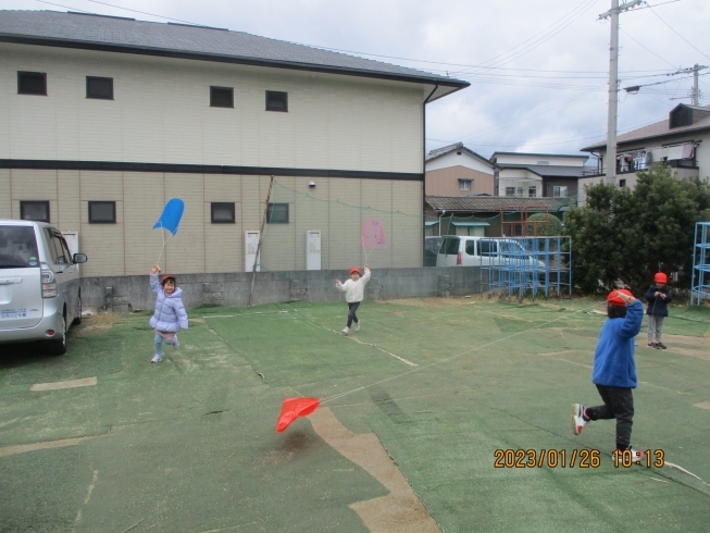 「凧あげをしました！【松山市の認定こども園・児童クラブ　立花こども園】」
