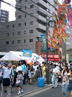 どんなに暑くても、お祭りを楽しめちゃうのは日本人だから？
