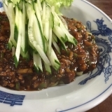 『尾道一番』で食べる1日30食限定、汁なしのジャージャー麺【新浜】