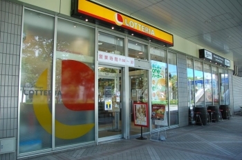 ロッテリア幕張ボールパーク店<br>（JR海浜幕張駅より徒歩1分）