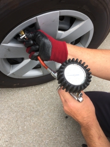 安心できるサービスを心がけております。「タイヤのパンク、本当に修理材を使って大丈夫？」