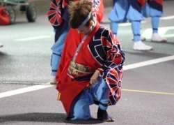 踊りの前の精神統一！カッコいい！