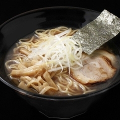 【あの香りの誘惑】羽貫駅近の実力派「焦がしにんにく醤油ラーメン」がウマすぎる!