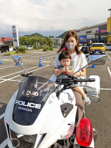 バイク「POLICE」