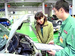 女性に優しい説明を心がけております。「車検のコバック 江戸川店（アップル江戸川葛西店）」