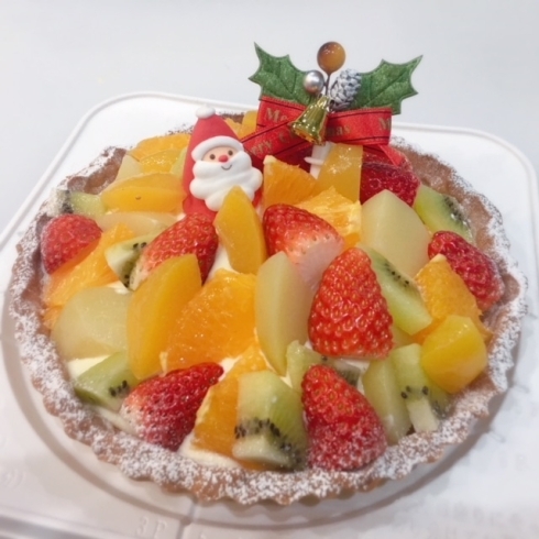 フルーツタルト（16ｃｍ）4200円（税込）「クリスマスケーキ予約受付中♫」