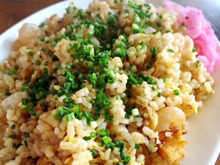 玄米チャーハンのlunch（小えび、たまご、ねぎ）　940円