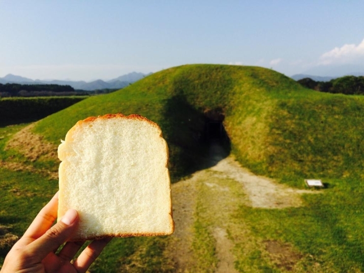 食パン　一本￥450