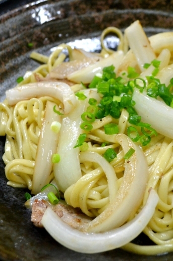 平うちめんで作った塩焼きそば「若狭や製麺所」