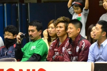 【12月25日（金）ご来場】<br>ヴィッセル神戸の小川選手（#13）と朴スクールコーチ
